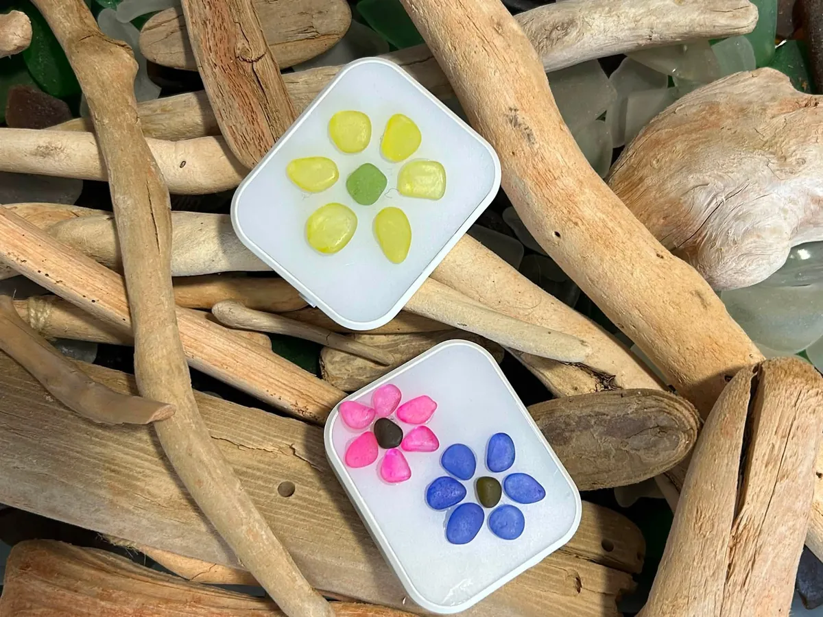 Flower night lights on driftwood by Joy Designs