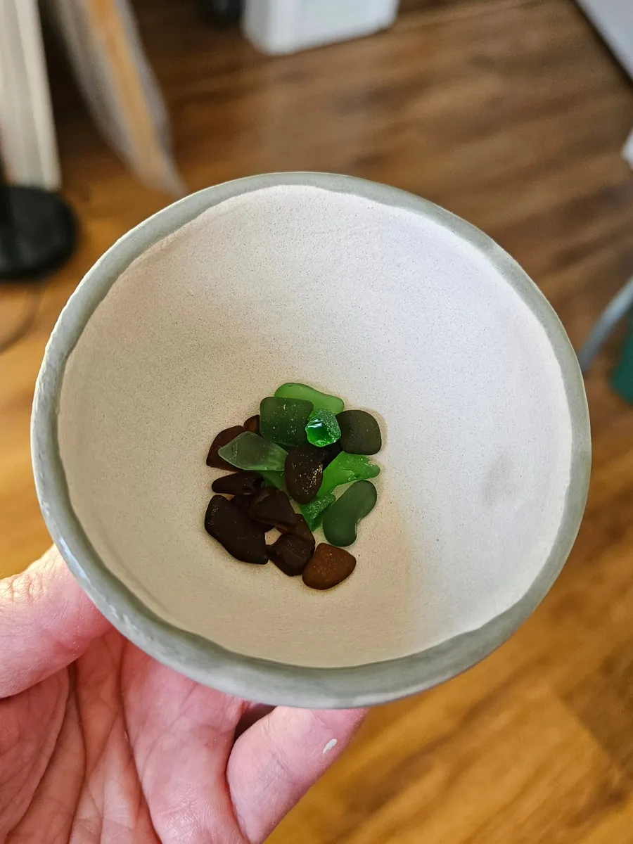 Small dish by Lindsay Bromley Pottery