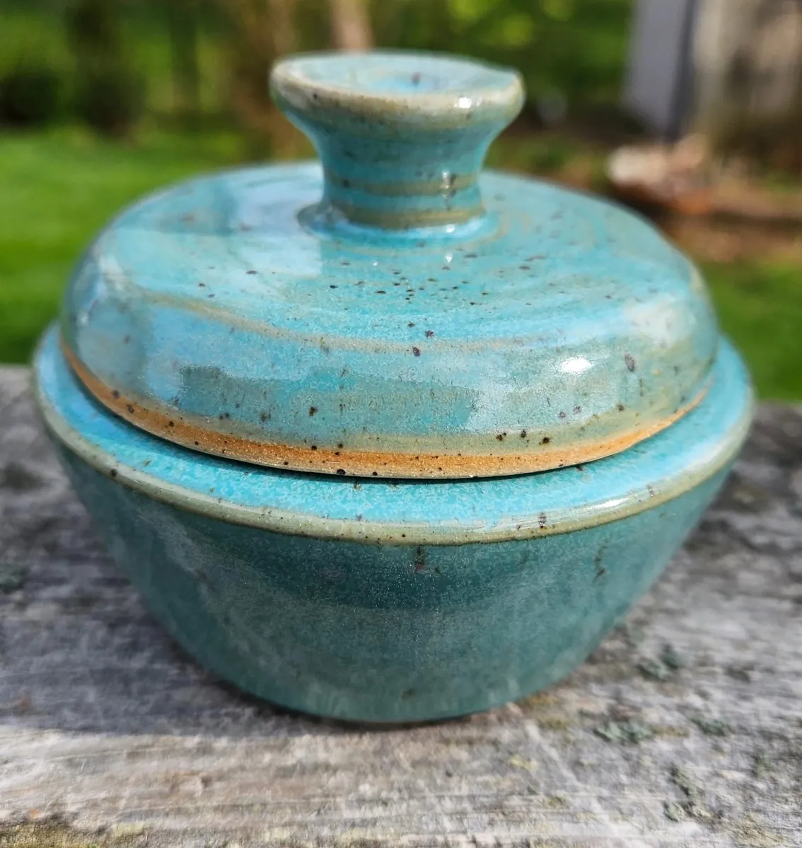 Teal lidded dish by Lindsay Bromley Pottery